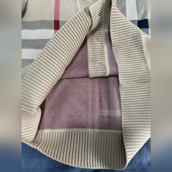 Burberry Check Wool Blend Cardigan - Picture 13 of 16